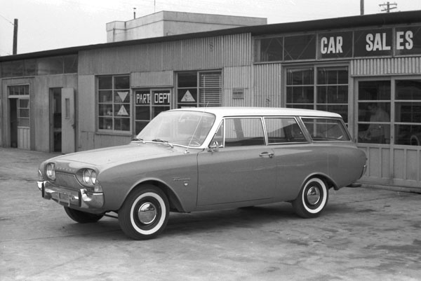 (05-11a)(063-03) 1960-64 Ford Taunus 17M 2dr Kombi.jpg